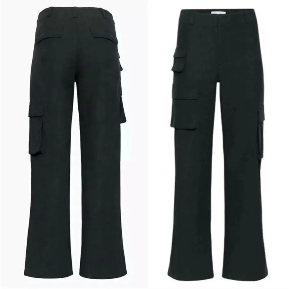 Aritzia TNA High Rise wide leg Cargo Pants Black Pockets